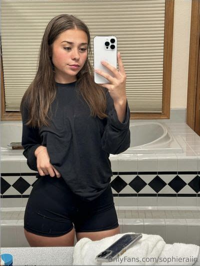 sophieraiin onlyfans|Sophieraiin .